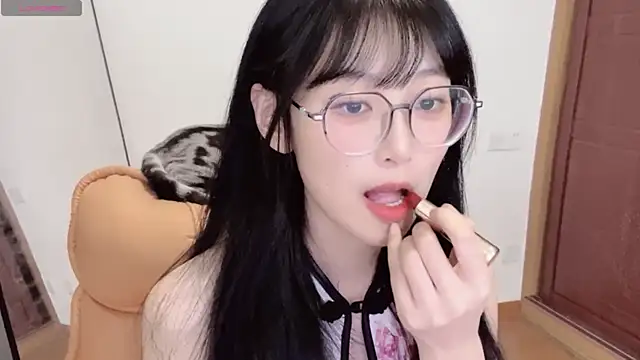 4uoki online show from October 11, 2025, 5:00 pm