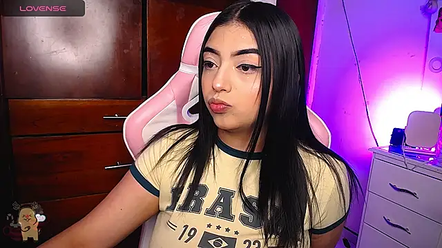 eva six online show from December 30, 2024, 11:06 pm