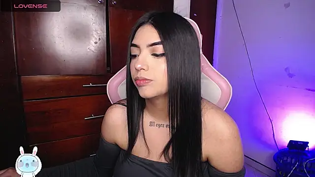 eva six online show from September 14, 2025, 5:34 pm