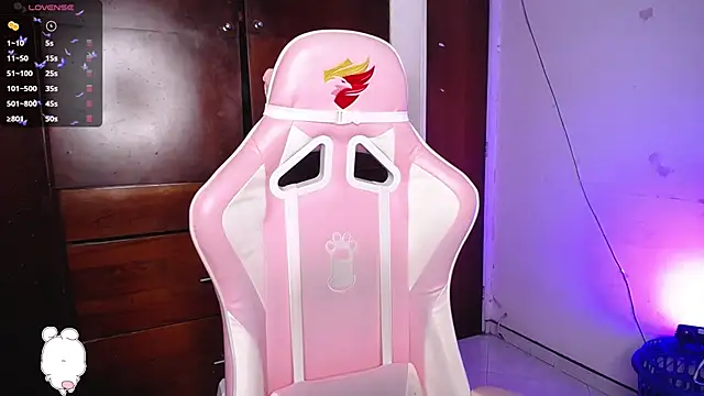 eva six online show from November 15, 2025, 1:25 am