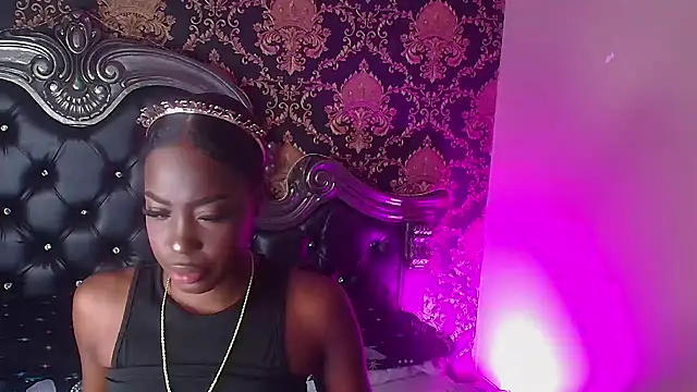 NaiaGils online show from February 8, 2025, 1:11 pm