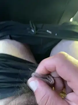 Snapshot of makar8 chatting on September 26, 2025, 9:13 am makar8 online show from September 26, 2025, 9:13 am