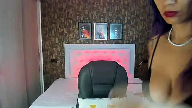 kitty  horny online show from January 16, 2025, 11:37 am