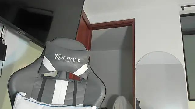 joss 111 online show from November 18, 2025, 11:15 pm