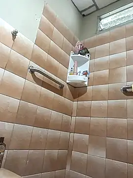 DanelyLopez online show from December 12, 2024, 7:59 pm