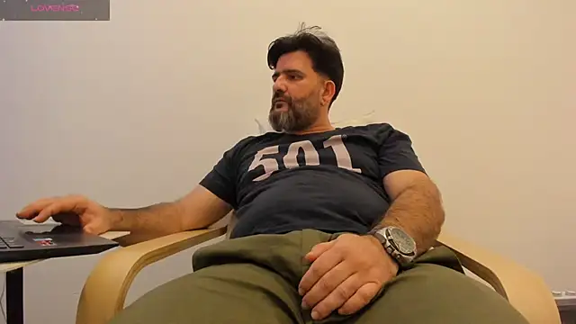 Snapshot of Maxi_TheBigDaddy chatting on January 26, 2025, 3:58 pm Maxi TheBigDaddy online show from January 26, 2025, 3:58 pm