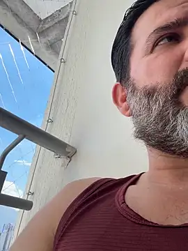 Snapshot of Maxi_TheBigDaddy chatting on June 2, 2026, 2:41 pm Maxi TheBigDaddy online show from June 2, 2026, 2:41 pm