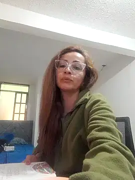 valeria teiku online show from September 18, 2025, 5:48 pm