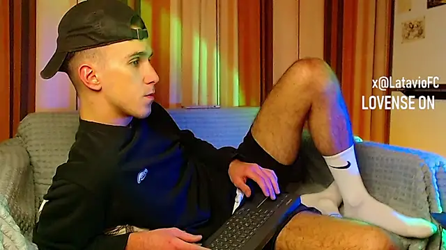 Midnighter  online show from November 21, 2025, 12:48 pm