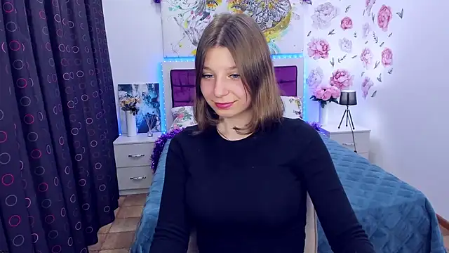 Snapshot of RinaMoore chatting on January 27, 2025, 1:52 pm RinaMoore online show from January 27, 2025, 1:52 pm