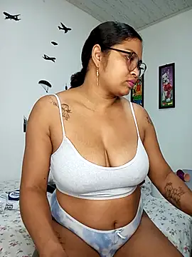 Snapshot of chalohott chatting on March 13, 2025, 9:10 am chalohott online show from March 13, 2025, 9:10 am