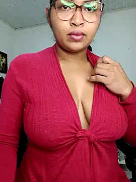 Snapshot of chalohott chatting on March 23, 2025, 8:48 am chalohott online show from March 23, 2025, 8:48 am