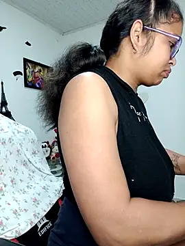 Snapshot of chalohott chatting on September 24, 2025, 10:40 am chalohott online show from September 24, 2025, 10:40 am