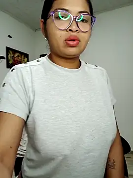 Snapshot of chalohott chatting on October 2, 2025, 10:11 am chalohott online show from October 2, 2025, 10:11 am