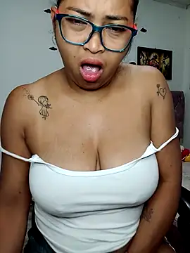 Snapshot of chalohott chatting on February 1, 2026, 11:31 am chalohott online show from February 1, 2026, 11:31 am