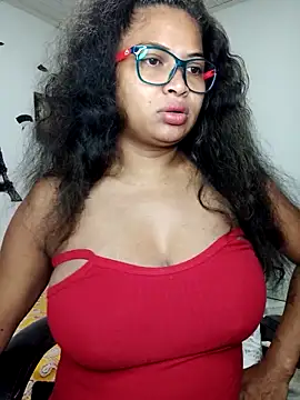 Snapshot of chalohott chatting on May 4, 2026, 10:55 am chalohott online show from May 4, 2026, 10:55 am