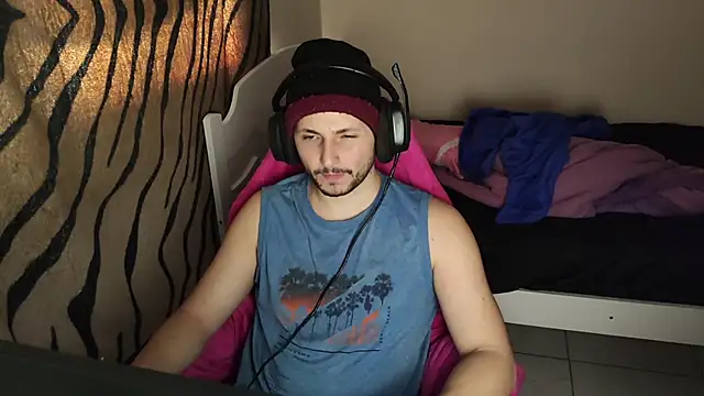 iurytx online show from March 5, 2025, 8:21 pm