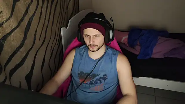 iurytx online show from March 5, 2025, 11:27 pm