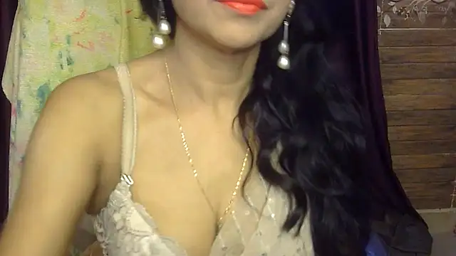 Snapshot of iam-moni2 chatting on July 12, 2026, 4:42 pm iam-moni2 online show from July 12, 2026, 4:42 pm