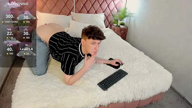  YummyTony  online show from February 28, 2026, 4:19 pm