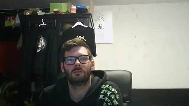 Snapshot of Die-geile-Sau chatting on May 15, 2026, 8:27 pm Die-geile-Sau online show from May 15, 2026, 8:27 pm
