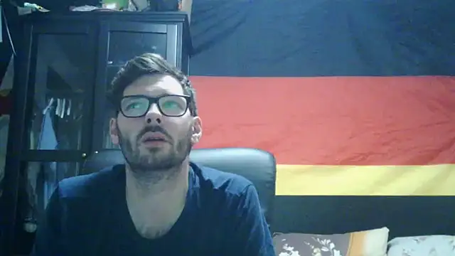 Snapshot of Die-geile-Sau chatting on June 15, 2026, 7:38 pm Die-geile-Sau online show from June 15, 2026, 7:38 pm