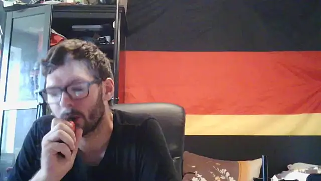 Snapshot of Die-geile-Sau chatting on June 23, 2026, 1:09 pm Die-geile-Sau online show from June 23, 2026, 1:09 pm