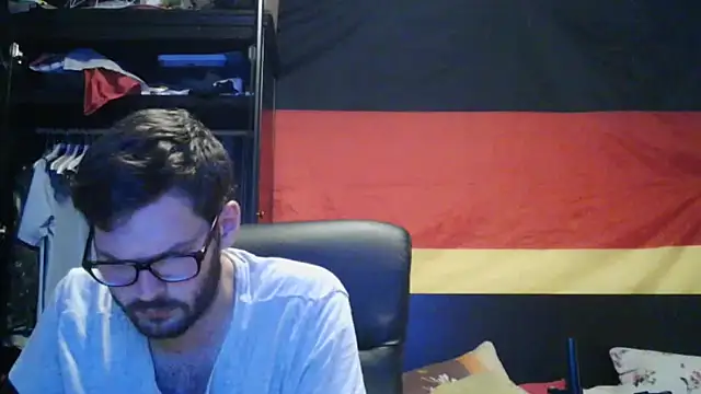 Snapshot of Die-geile-Sau chatting on June 25, 2026, 8:24 pm Die-geile-Sau online show from June 25, 2026, 8:24 pm