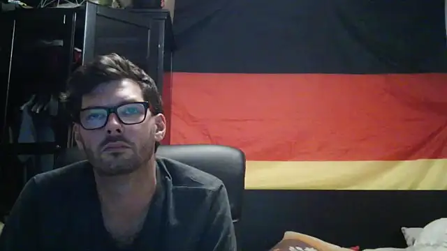 Snapshot of Die-geile-Sau chatting on July 3, 2026, 8:15 pm Die-geile-Sau online show from July 3, 2026, 8:15 pm