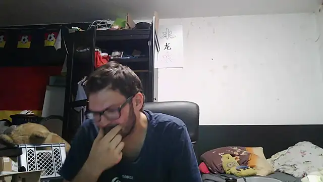 Snapshot of Die-geile-Sau chatting on July 15, 2026, 8:14 pm Die-geile-Sau online show from July 15, 2026, 8:14 pm