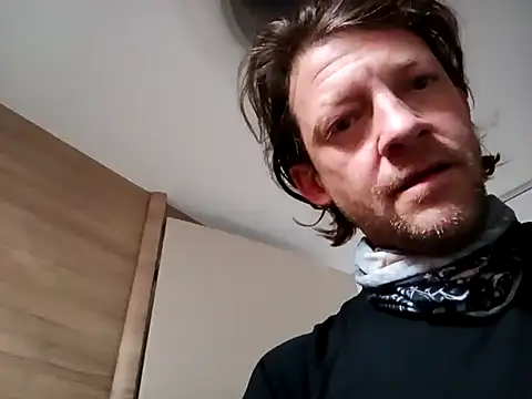 Ebinator666 online show from October 19, 2025, 10:49 am