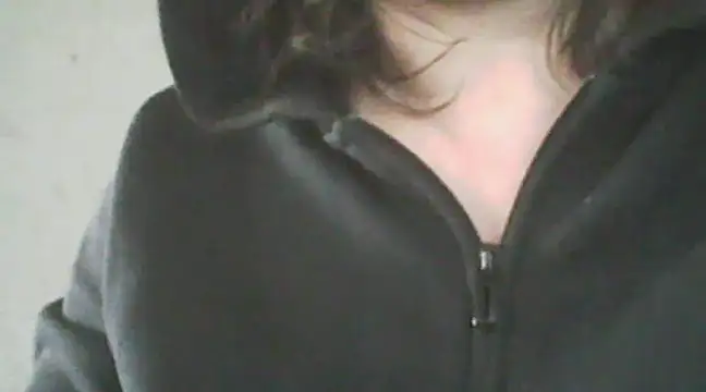 Snapshot of deluxpussy chatting on February 4, 2025, 9:38 am deluxpussy online show from February 4, 2025, 9:38 am