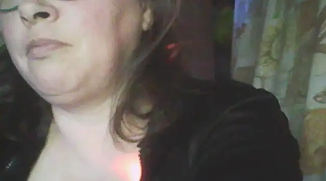 Snapshot of deluxpussy chatting on March 21, 2025, 5:23 pm deluxpussy online show from March 21, 2025, 5:23 pm