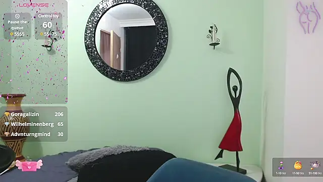 Sofia Franco  online show from December 31, 2024, 1:15 am