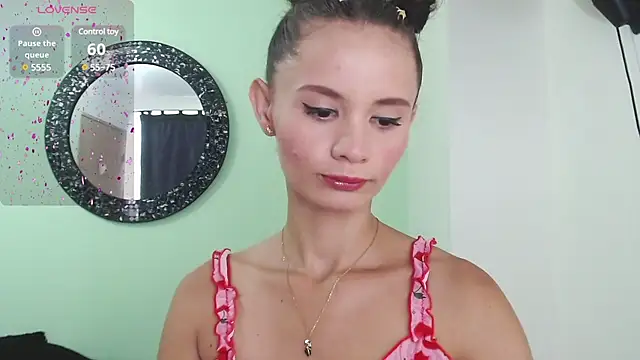 Sofia Franco  online show from February 8, 2025, 7:16 pm