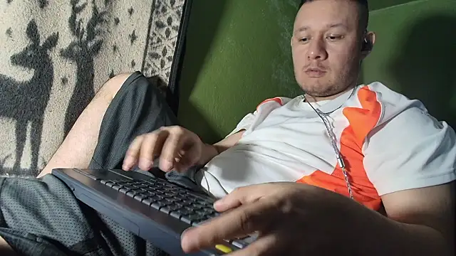 Snapshot of sweet_cock28 chatting on March 7, 2026, 3:25 am sweet cock28 online show from March 7, 2026, 3:25 am