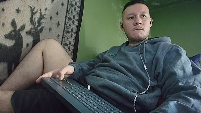 Snapshot of sweet_cock28 chatting on April 2, 2026, 3:42 pm sweet cock28 online show from April 2, 2026, 3:42 pm