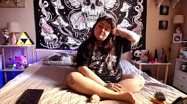 Staicyjanemcfly online show from February 18, 2025, 8:05 am