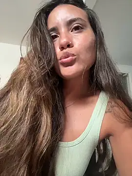 fenixgre online show from January 6, 2026, 7:06 pm