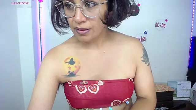 Snapshot of pinky_violeta chatting on July 5, 2026, 4:19 am pinky violeta online show from July 5, 2026, 4:19 am