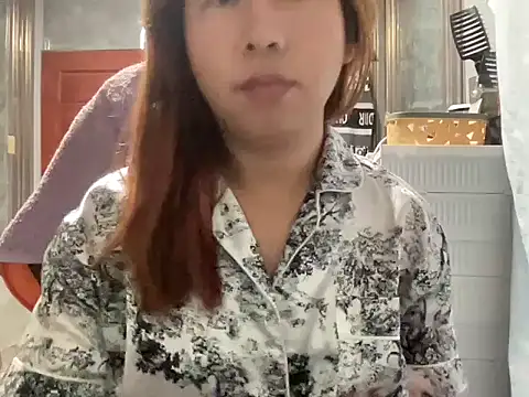 UrLove Marga online show from May 23, 2026, 10:36 pm