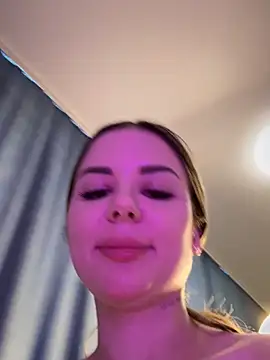 Alina Vibe Me online show from February 25, 2025, 11:44 pm