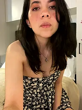 Snapshot of saori_10 chatting on December 9, 2024, 1:18 am saori 10 online show from December 9, 2024, 1:18 am