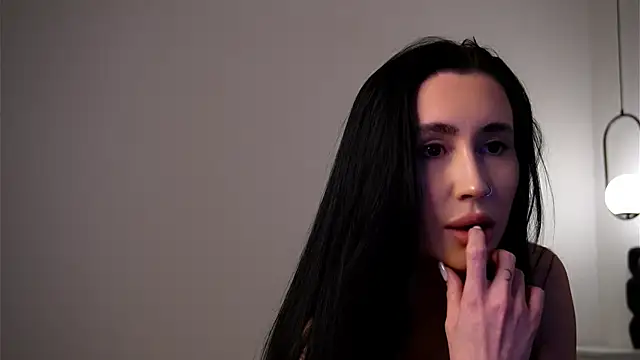  iammary online show from February 25, 2025, 4:53 pm