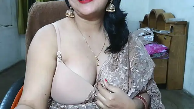 Snapshot of Cute_Mahi22 chatting on July 12, 2026, 7:10 am Cute Mahi22 online show from July 12, 2026, 7:10 am