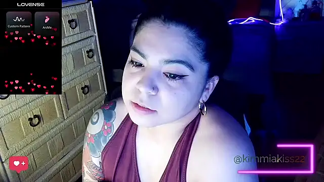 kimmiakiss22 online show from February 19, 2026, 10:28 pm