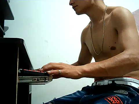 SHAT SEX online show from January 12, 2026, 12:32 pm