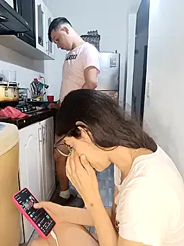 catire2323 online show from February 7, 2025, 3:01 am