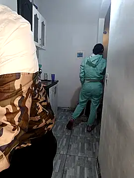 catire2323 online show from September 24, 2025, 1:58 pm