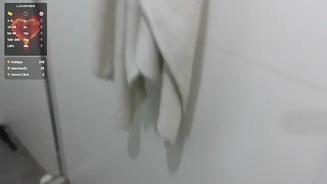 mini kunis online show from February 2, 2025, 9:56 pm